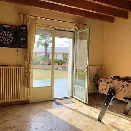 De 5 Chambres Avec Piscine Privee Jardin Clos Et Wifi A Jean De Sauves